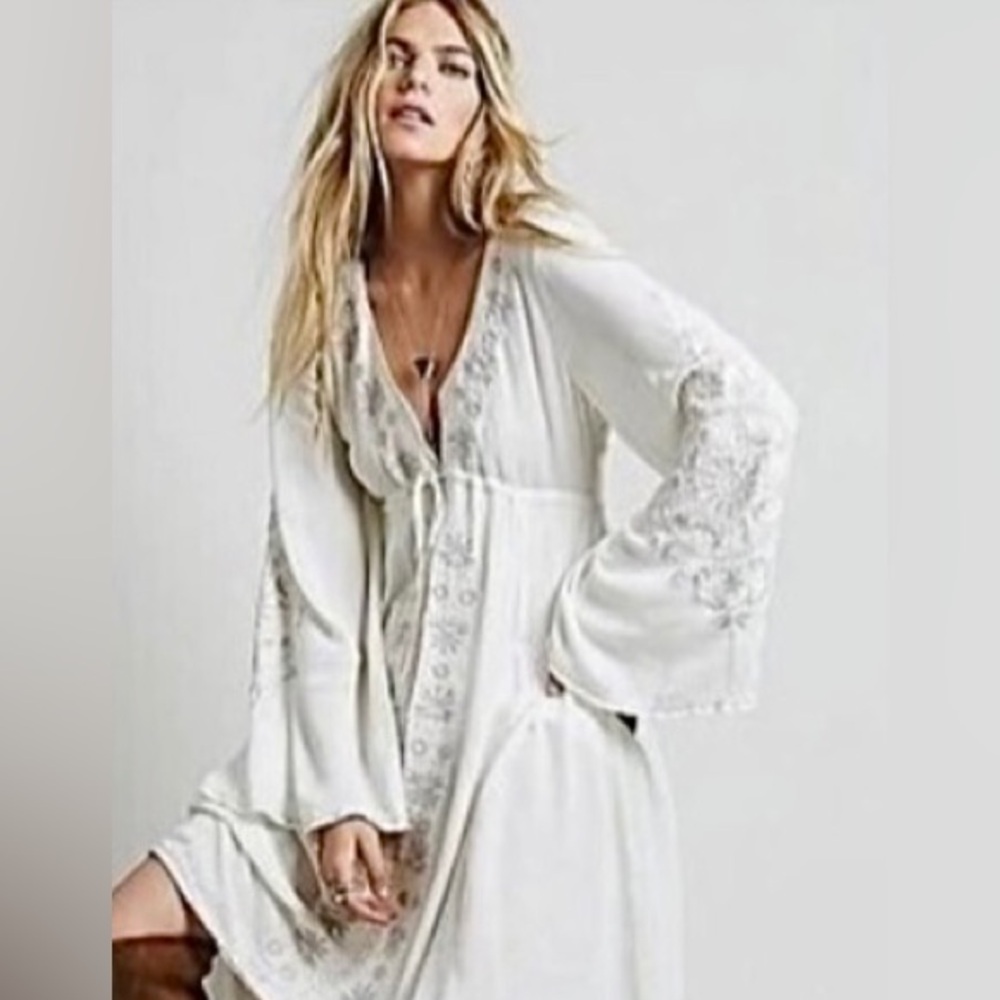 NEW!GORGEOUS! Boho casual embroidered, vintage style, Romantic Renaissan…